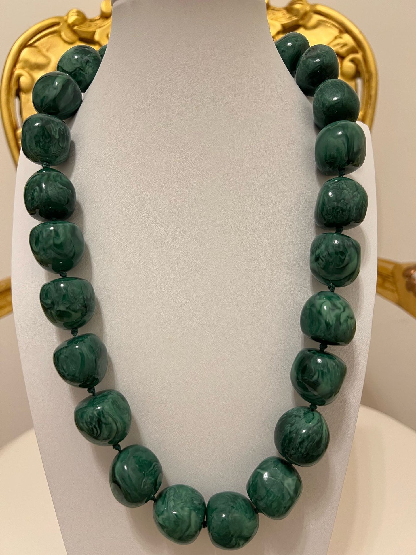 Collana in resina