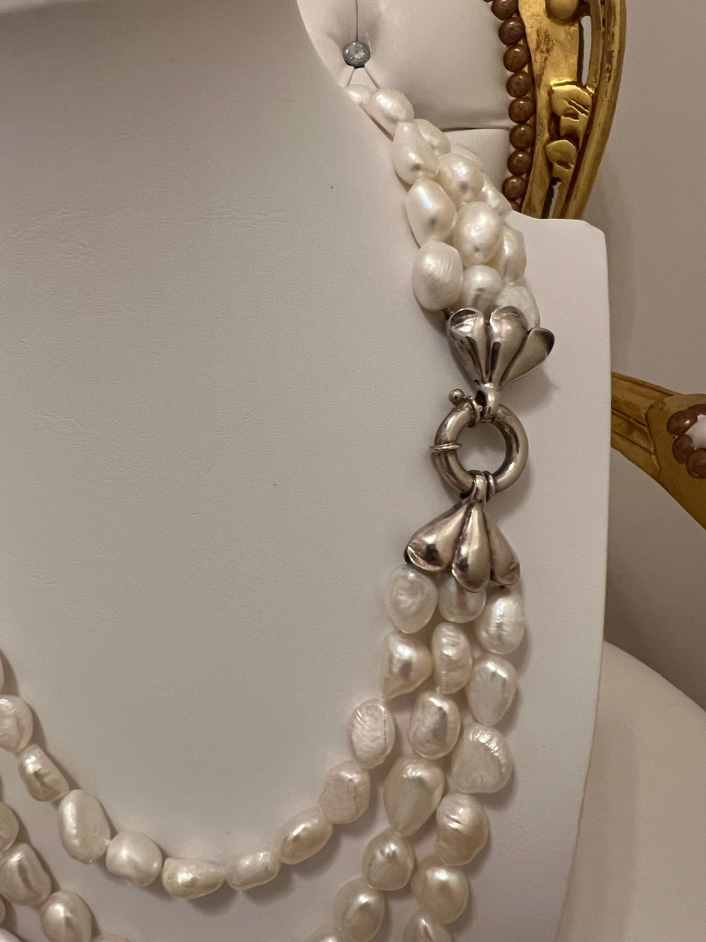 Collana a tre fili
