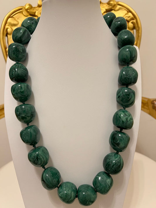 Collana in resina