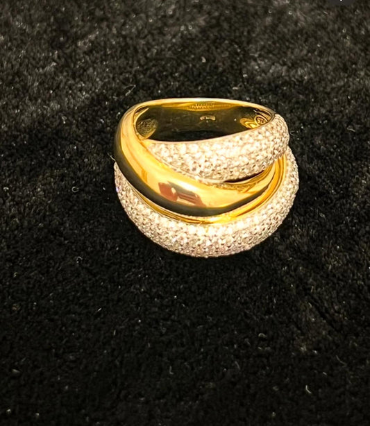 Anello in zirconi
